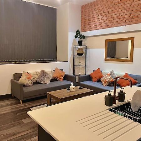 Cityzenretreat - Mezzanine Apartment Sleeps 4 Sheffield City Centre Dış mekan fotoğraf