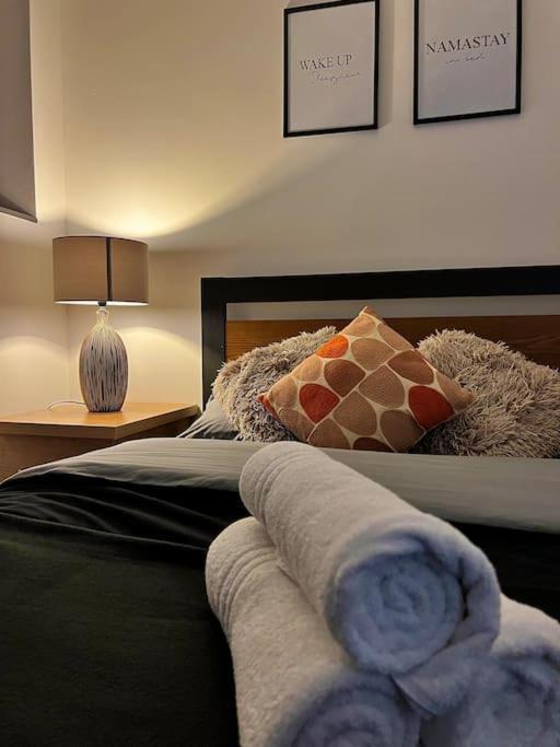Cityzenretreat - Mezzanine Apartment Sleeps 4 Sheffield City Centre Dış mekan fotoğraf